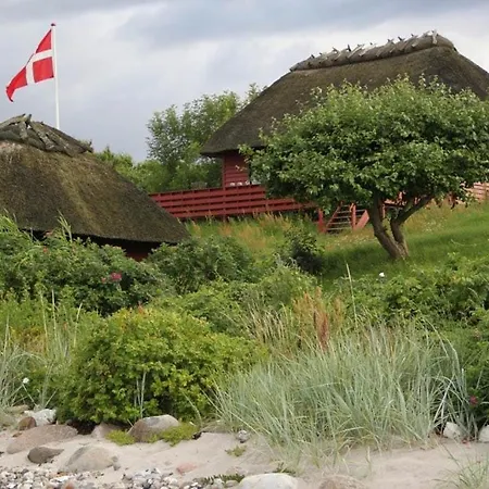 Feriehus Original From 1932 By The Water *