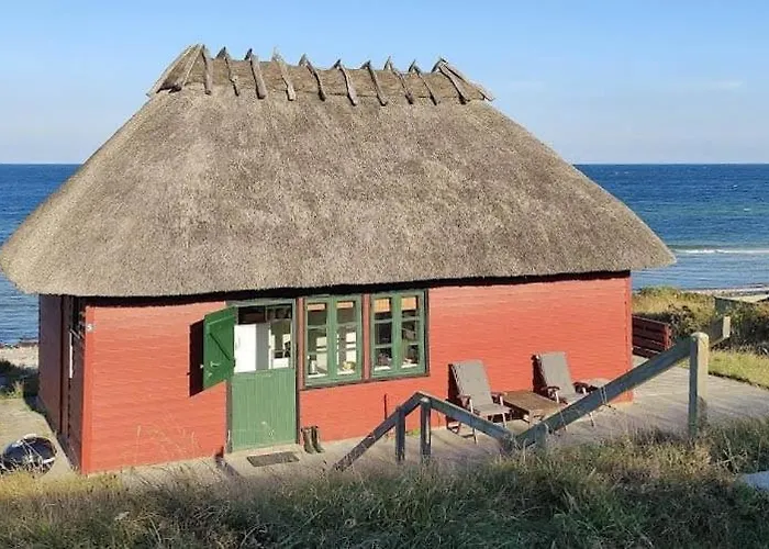 Feriehus Original From 1932 By The Water