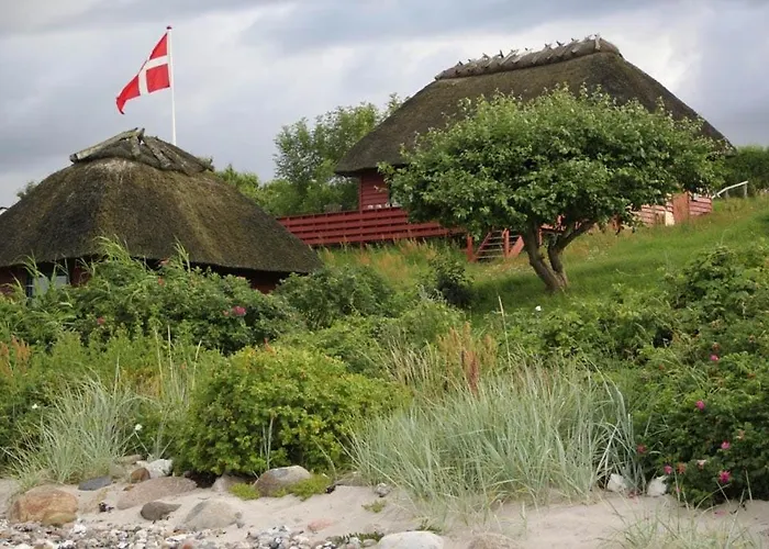 Feriehus Original From 1932 By The Water *