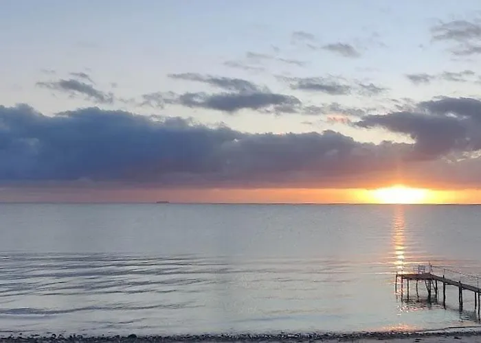 Feriehus Original From 1932 By The Water